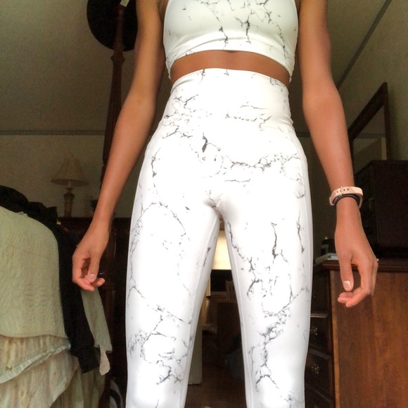 Buff Bunny White Marble Limitless Leggings - Picture 6 of 10
